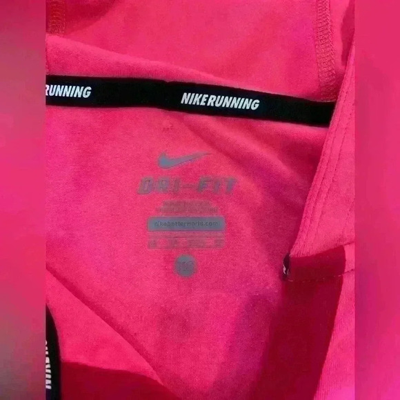 Nike Dri fit Long Sleeve with  Hood - Picture 6 of 11